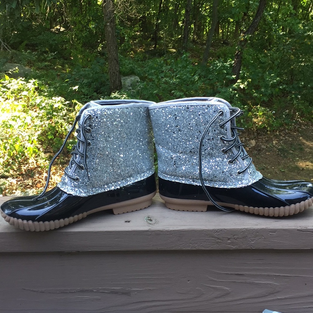 XSOLDX Glitter Duck Boots - Picture 8 of 12
